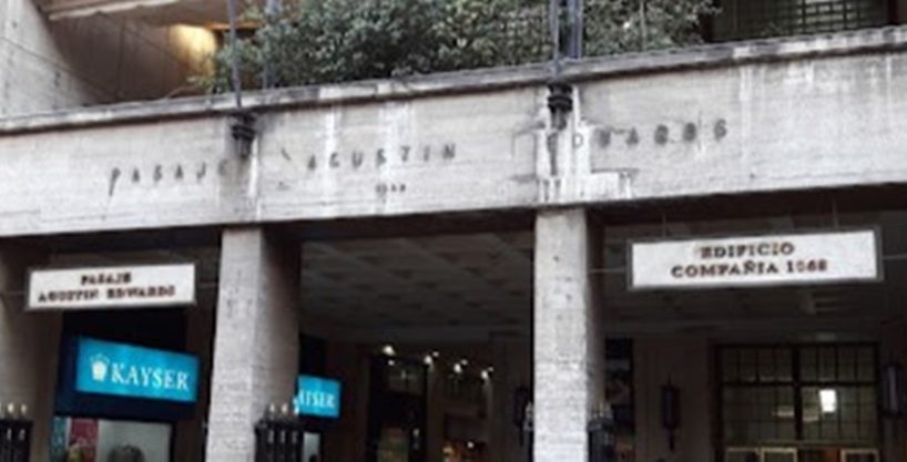 Vende Oficina de calle Compañia comuna de Santiago