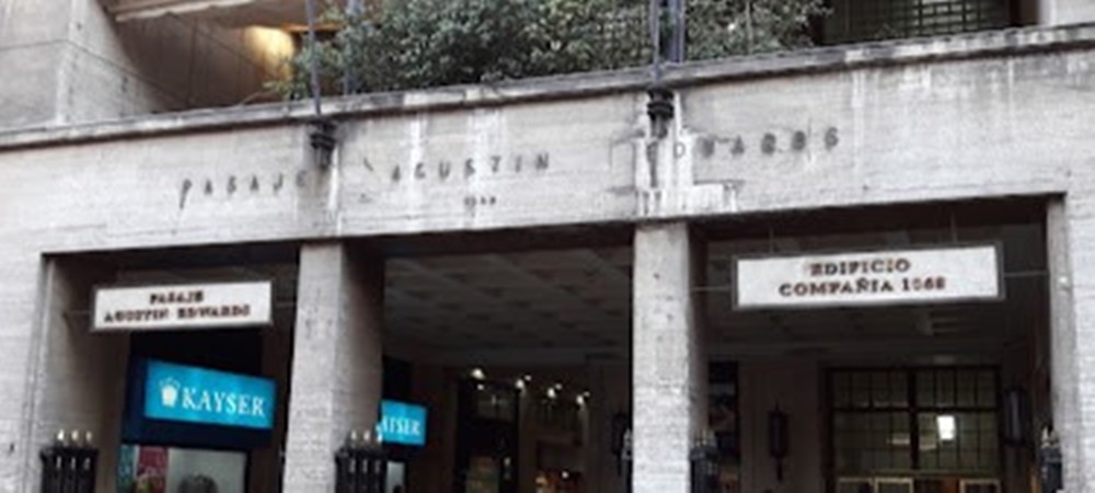 Vende Oficina de calle Compañia comuna de Santiago