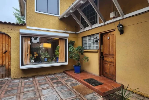 Venta Casa Peñalolen, sector San Carlos
