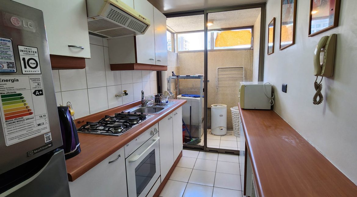 Arriendo departamento amoblado Lira 441 20230125_143151