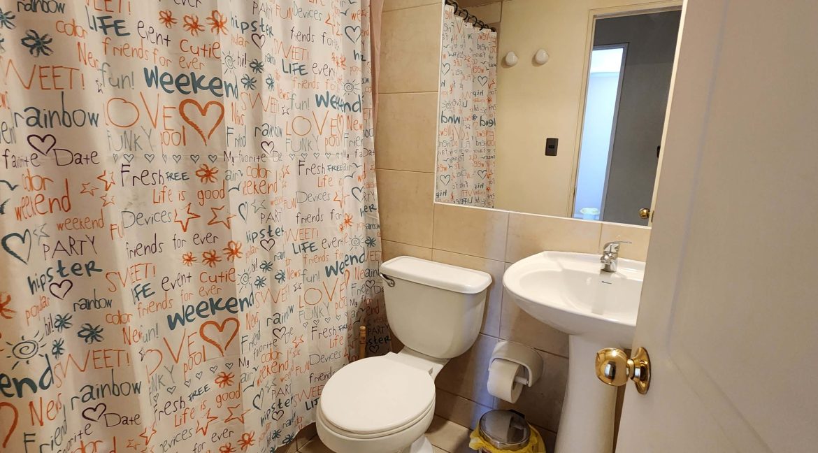 Arriendo departamento amoblado Lira 441 20230125_143309