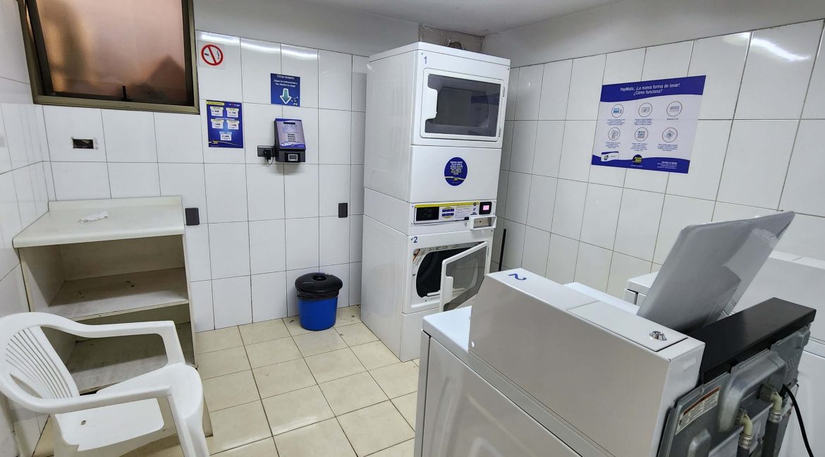 Arriendo departamento amoblado Lira 441 20230125_144644