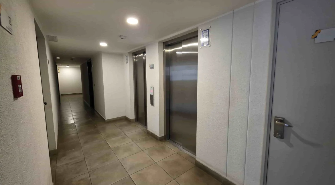 Venta departamento Portugal 520 (5)