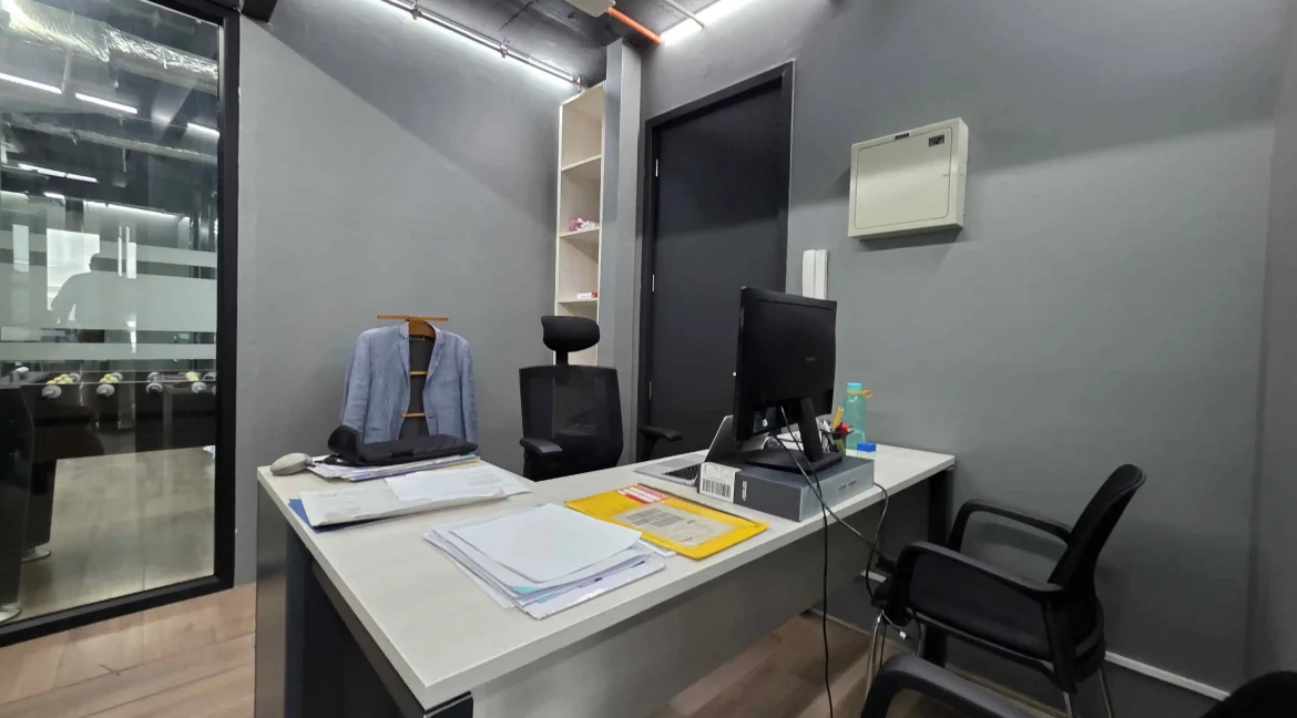 Arriendo Oficina Av Ossa 235 Ñuñoa (1)