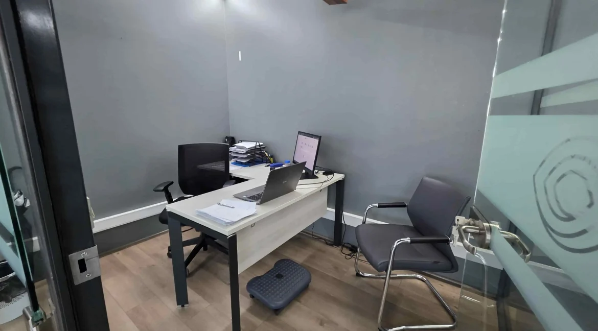 Arriendo Oficina Av Ossa 235 Ñuñoa (14)