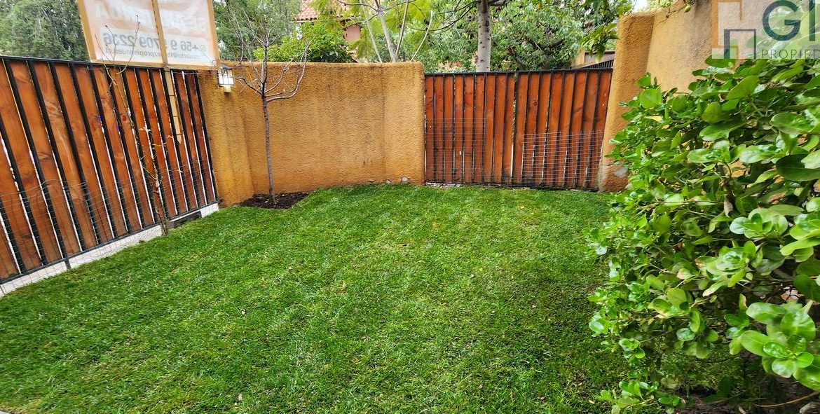 Arriendo Casa Condominio ArqViva peñalolen 00011