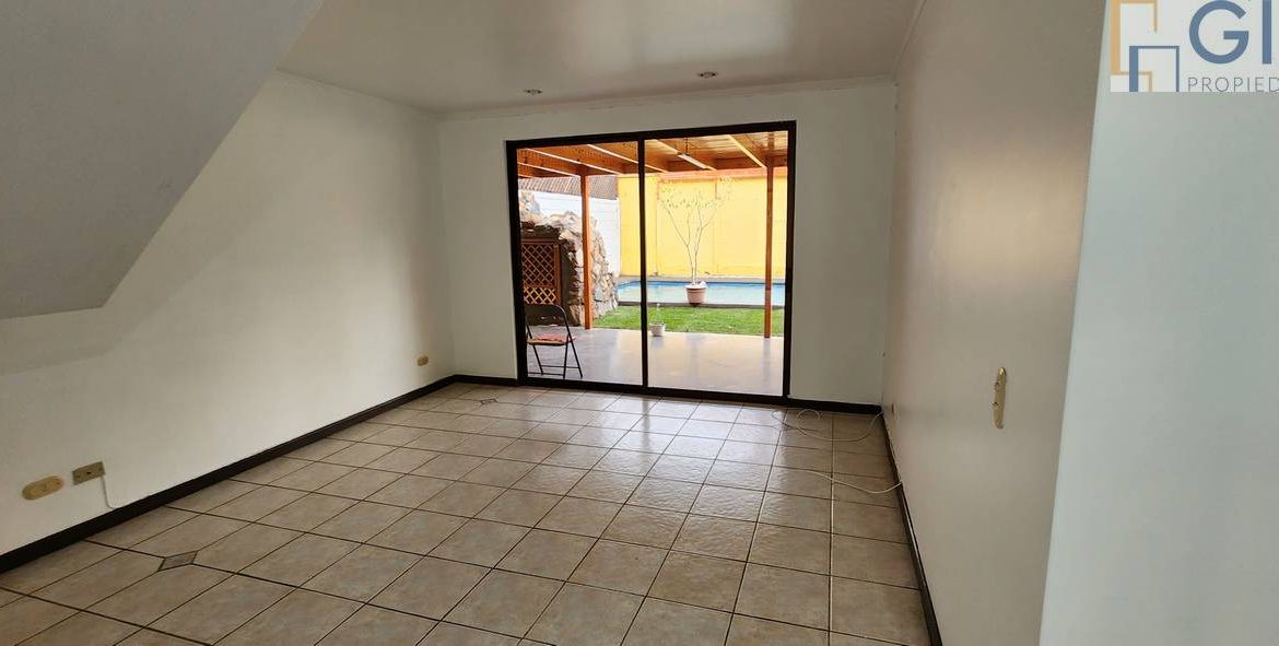 Arriendo Casa Condominio ArqViva peñalolen 00014