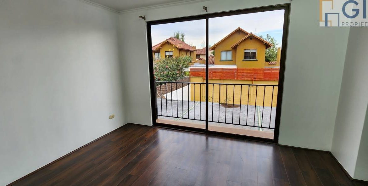 Arriendo Casa Condominio ArqViva peñalolen 00018